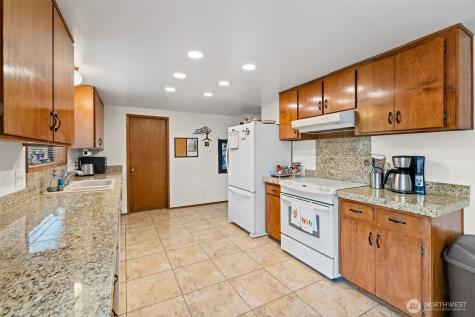 617 S E Street Port Angeles WA 98363