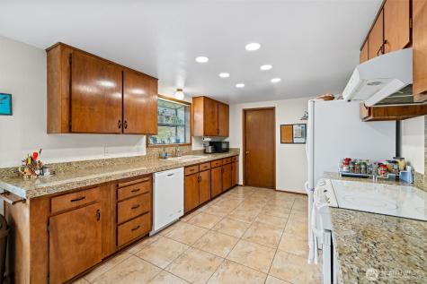617 S E Street Port Angeles WA 98363