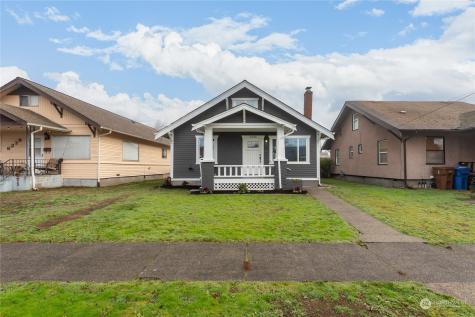 6243 S Warner Street Tacoma WA 98409