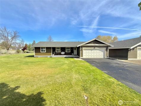 4 River Overlook Street Omak WA 98841
