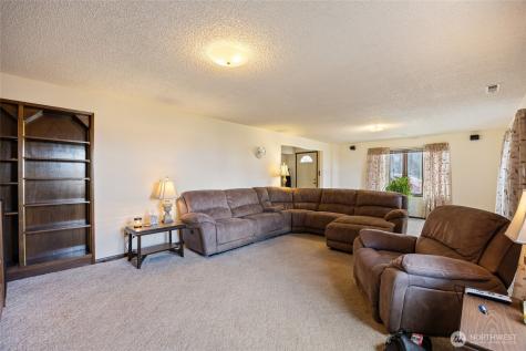4537 Dunn Street NE Moses Lake WA 98837