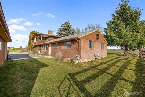 4537 Dunn Street NE Moses Lake WA 98837