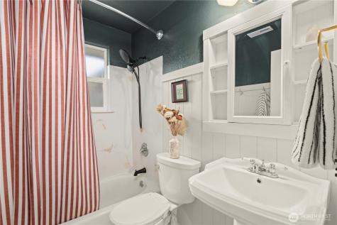 1259 N 173rd Street Shoreline WA 98133