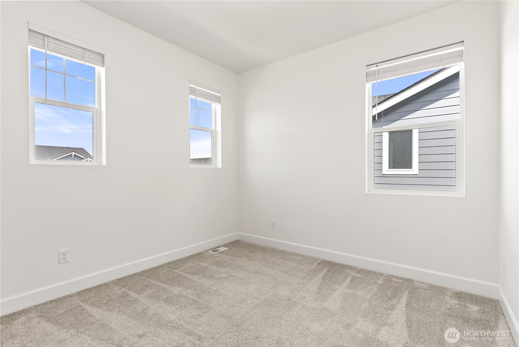 14957 Olympic Loop E Bonney Lake WA 98391