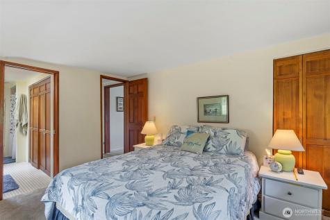 2642 E Lake Sammamish Parkway NE Sammamish WA 98074
