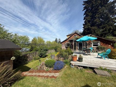 2642 E Lake Sammamish Parkway NE Sammamish WA 98074