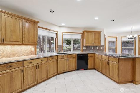 32303 NW 18th Avenue Ridgefield WA 98642