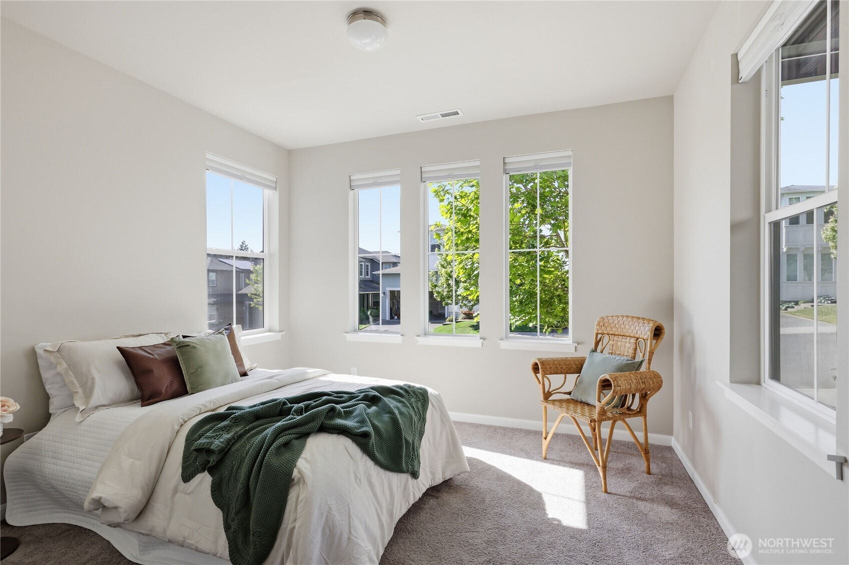 18856 Colwood Avenue NE Poulsbo WA 98370