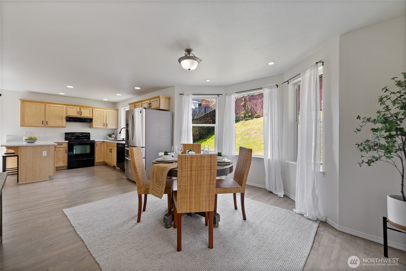 1641 Bayview Drive W Bremerton WA 98312