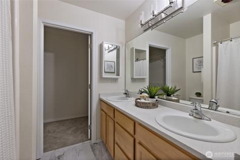 1641 Bayview Drive W Bremerton WA 98312