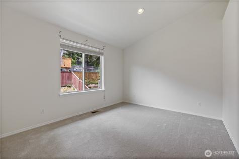 1641 Bayview Drive W Bremerton WA 98312