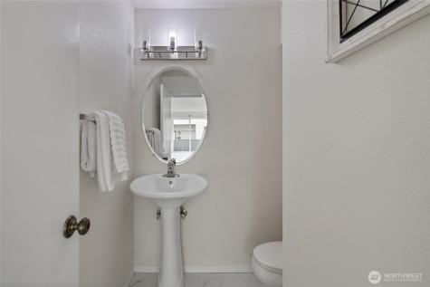 1641 Bayview Drive W Bremerton WA 98312