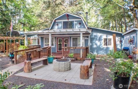 1130 E Timberlake Drive Shelton WA 98584