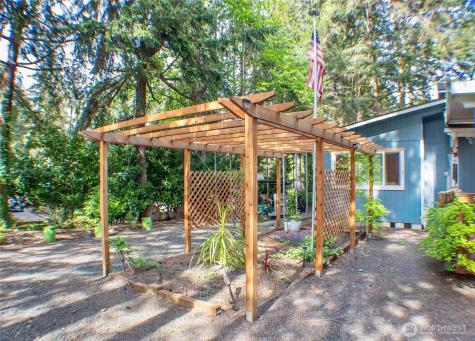 1130 E Timberlake Drive Shelton WA 98584