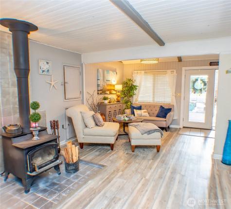 1130 E Timberlake Drive Shelton WA 98584