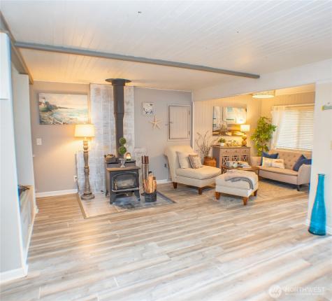 1130 E Timberlake Drive Shelton WA 98584