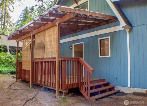 1130 E Timberlake Drive Shelton WA 98584