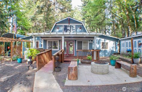 1130 E Timberlake Drive Shelton WA 98584