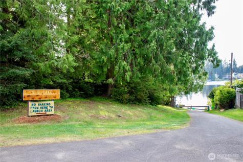 1130 E Timberlake Drive Shelton WA 98584