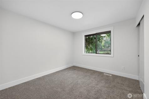 8627 29th Street Court E Edgewood WA 98371