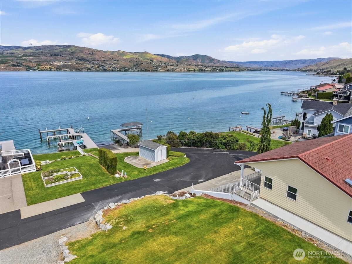 1496 S Lakeshore Road Chelan WA 98816