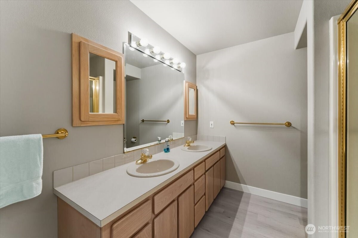1496 S Lakeshore Road Chelan WA 98816