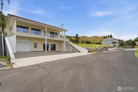 1496 S Lakeshore Road Chelan WA 98816