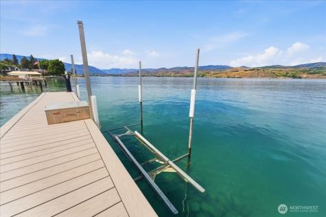 1496 S Lakeshore Road Chelan WA 98816
