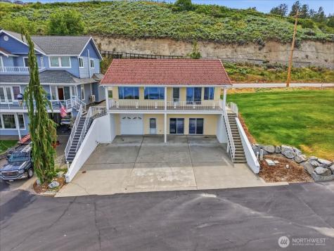 1496 S Lakeshore Road Chelan WA 98816