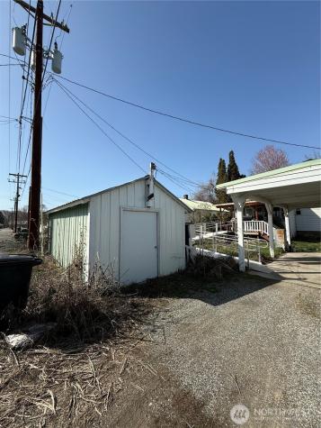 313 S Birch Street Omak WA 98841