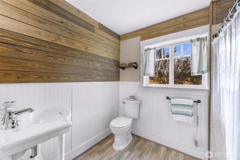 22944 Gunderson Road Mount Vernon WA 98273