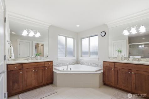 5236 NE 11th Court Renton WA 98059