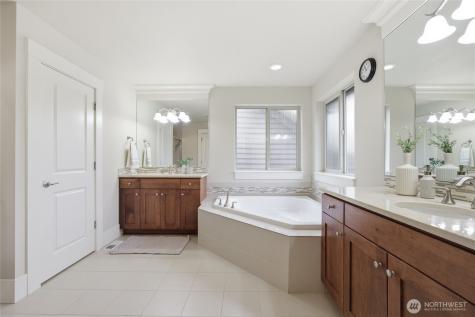5236 NE 11th Court Renton WA 98059