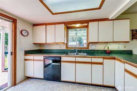 1316 Mount Pleasant Road Port Angeles WA 98362
