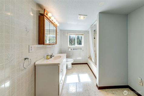 1316 Mount Pleasant Road Port Angeles WA 98362