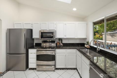 4623 143rd Place SW Lynnwood WA 98087