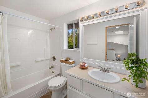 4623 143rd Place SW Lynnwood WA 98087