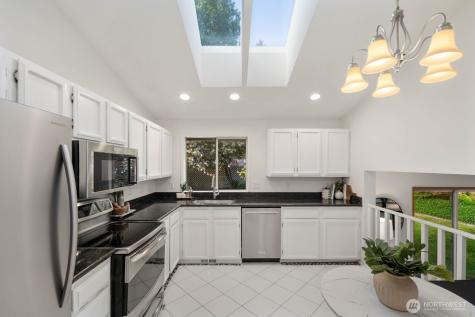 4623 143rd Place SW Lynnwood WA 98087