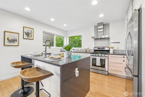 2113 15th Avenue S Seattle WA 98144