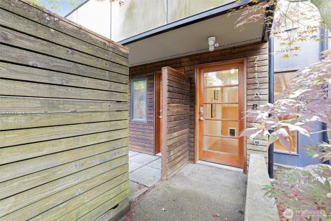 2113 15th Avenue S Seattle WA 98144