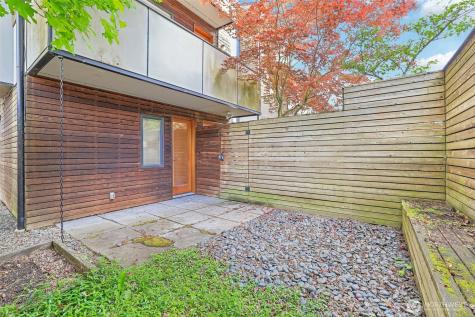 2113 15th Avenue S Seattle WA 98144