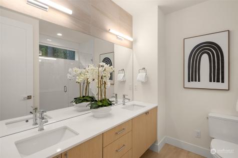 12710 NE 72nd Street Kirkland WA 98033