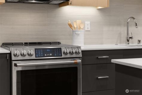 12710 NE 72nd Street Kirkland WA 98033