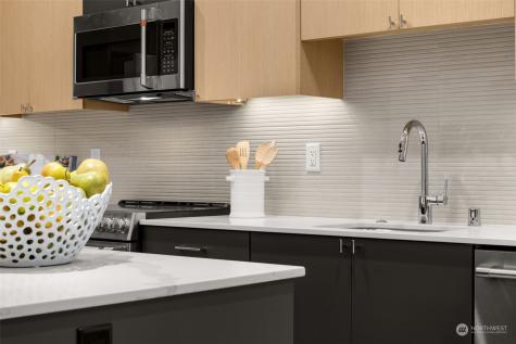 12710 NE 72nd Street Kirkland WA 98033