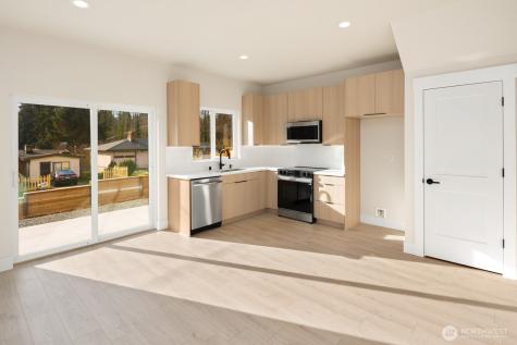 908 S 138th Street Burien WA 98168