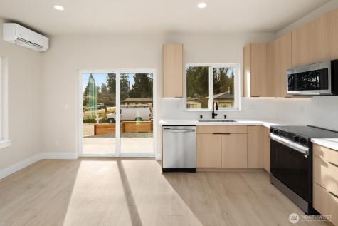 908 S 138th Street Burien WA 98168