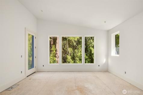 5222 Forest Avenue SE Mercer Island WA 98040