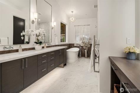 5222 Forest Avenue SE Mercer Island WA 98040