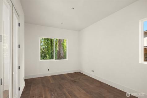 5222 Forest Avenue SE Mercer Island WA 98040