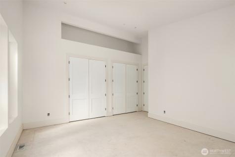 5222 Forest Avenue SE Mercer Island WA 98040